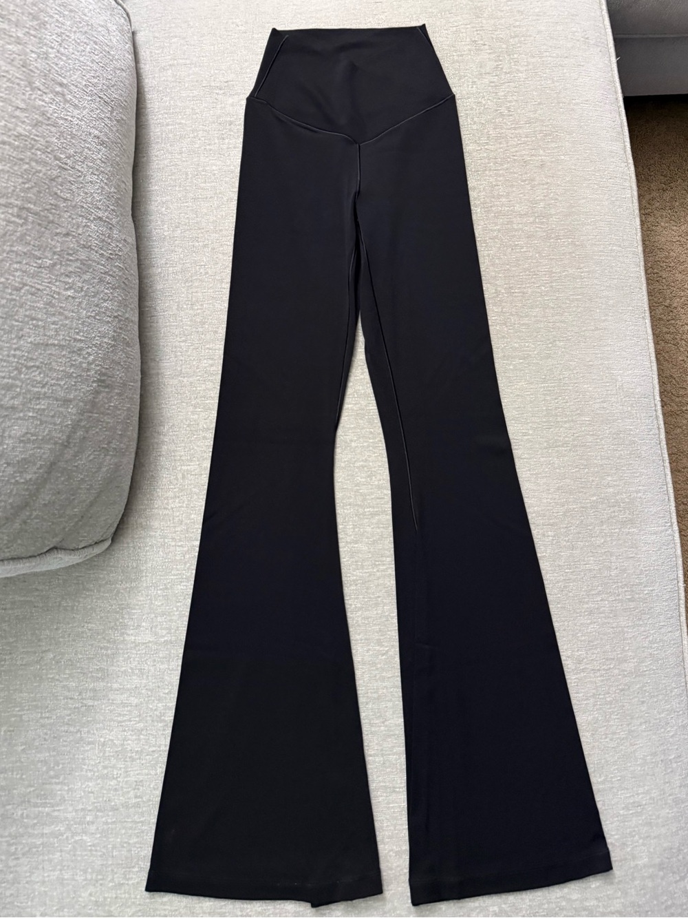 OFFLINE By Aerie Real Me High Waisted Crossover Flare Leggings True Black sz XS